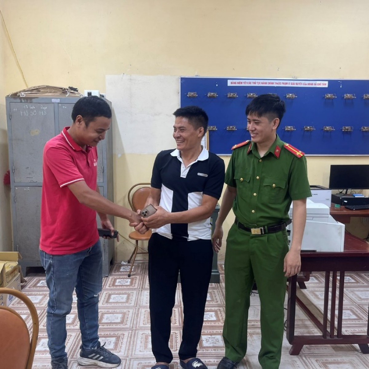Tài khoản phát sinh giao dịch 9.450.000 đồng, người đàn ông SN 1993 phải trình báo công an