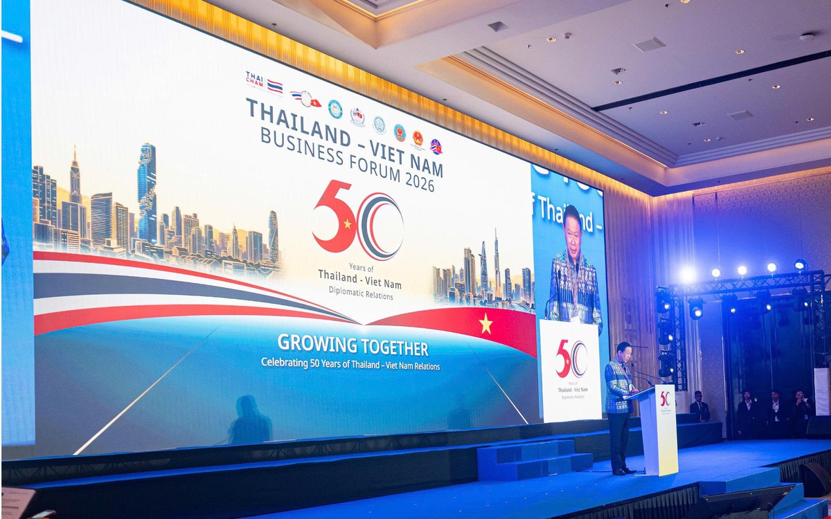 Emall ký thỏa thuận xuất khẩu giày Pierre Cardin trăm tỷ đồng tại Thái Lan