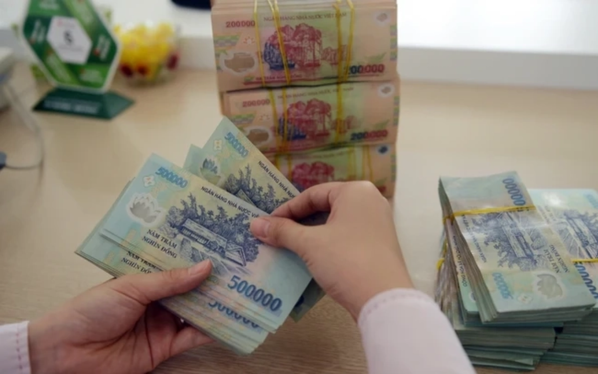 Tối 5/5: Lượng giao dịch tăng cao, Techcombank thông báo quan trọng tới người cần chuyển tiền