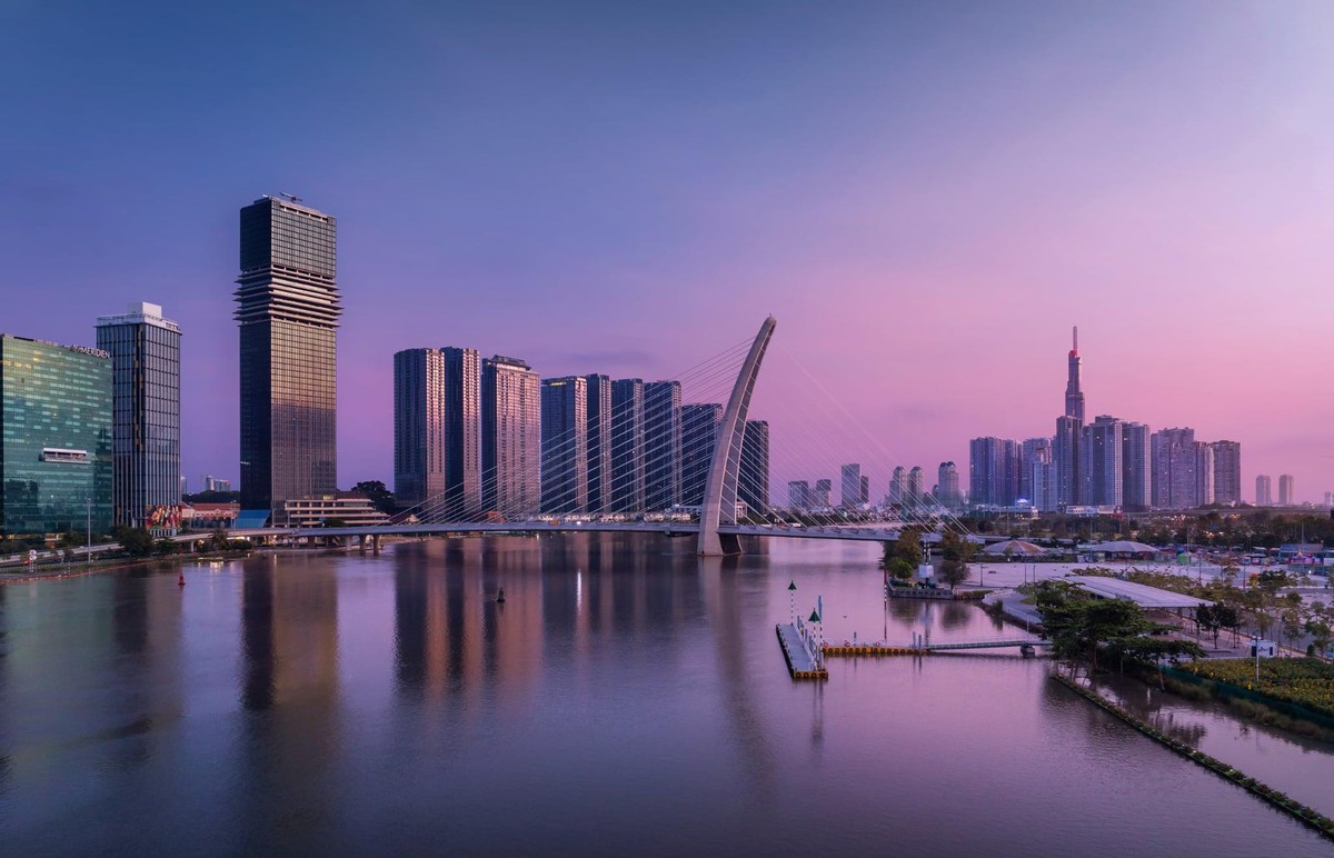 5 năm sau cái bắt tay giữa Masterise Homes và Marriot International, căn hộ hàng hiệu The Ritz-Carlton Residences từng khuấy đảo Hà Nội nay xuất hiện tại vị trí đắc địa nhất TPHCM