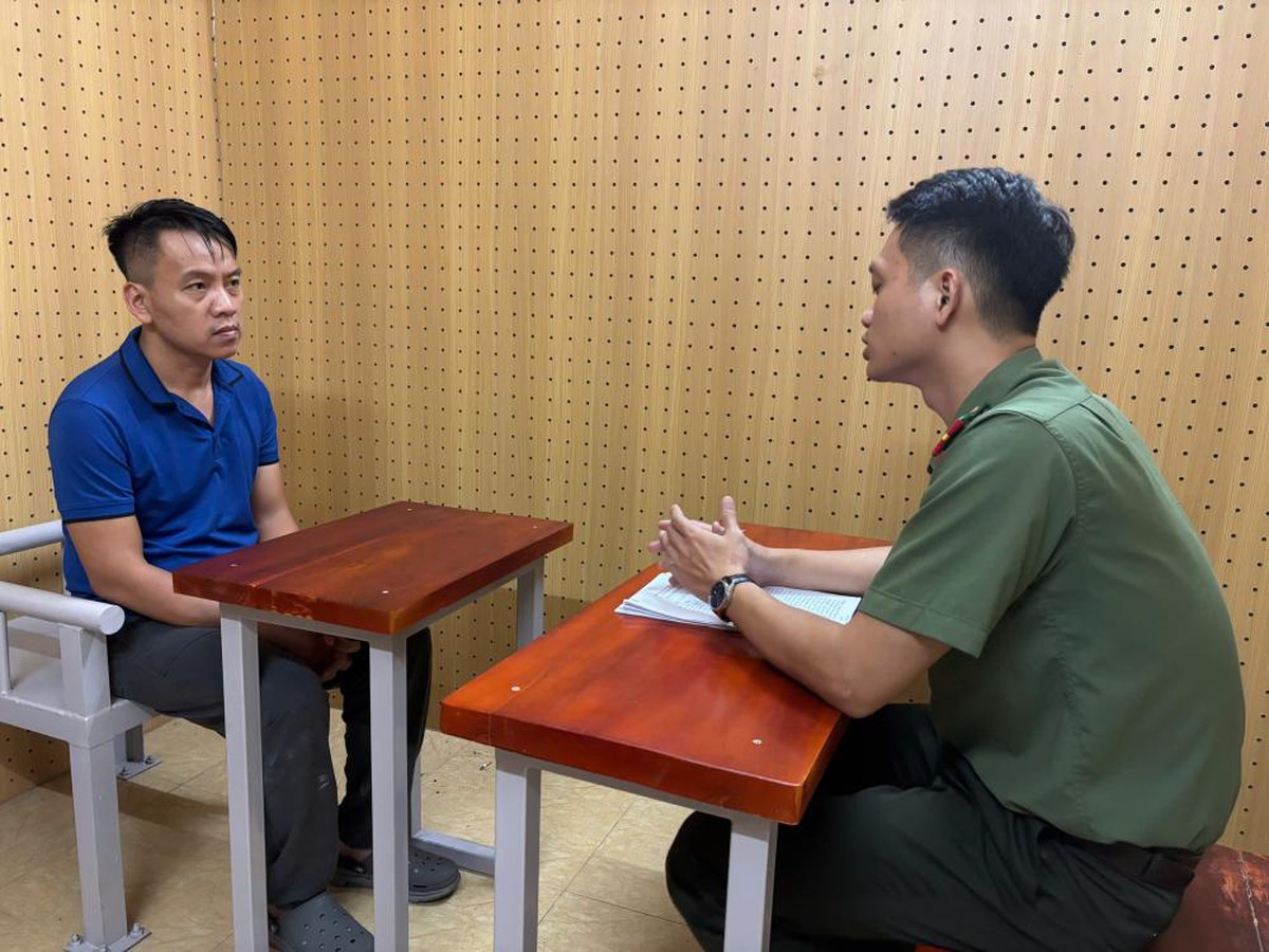 Phá chuyên án đặc biệt lớn tiêu thụ 2.250 tỷ đồng tiền thẻ cào, bắt "ông trùm" Nguyễn Hoàng Tuấn SN 1987