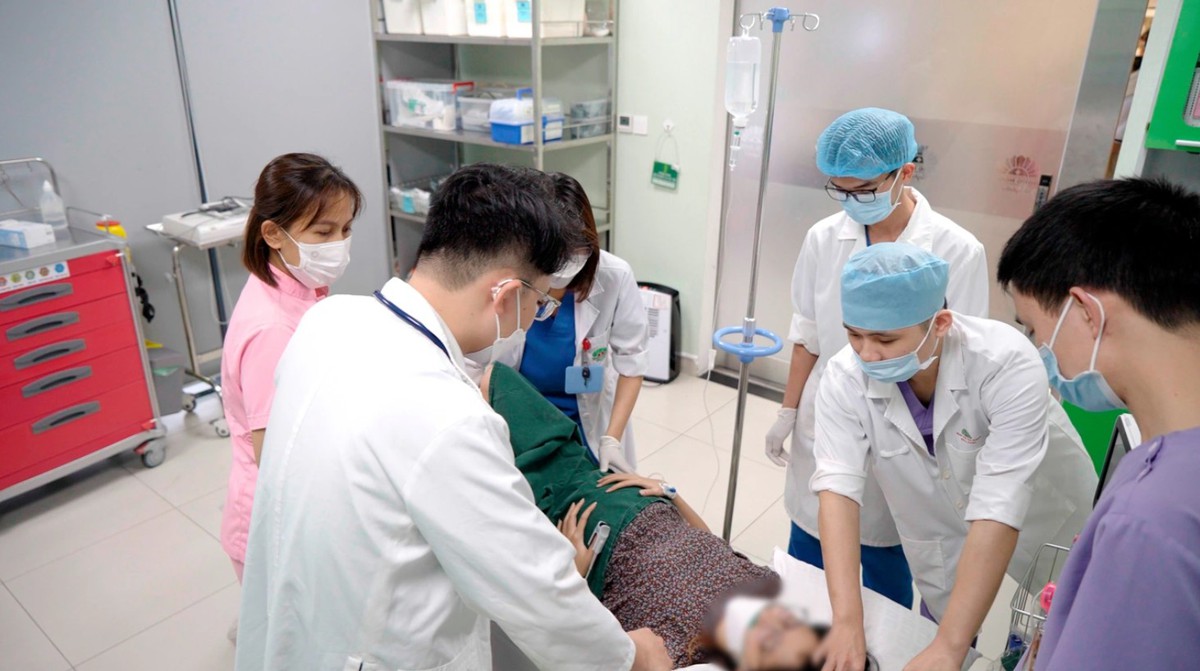 Ca bệnh cấp cứu đặc biệt trước câu hỏi rất khó "cứu mẹ hay cứu con": Chúng tôi cứu cả hai!