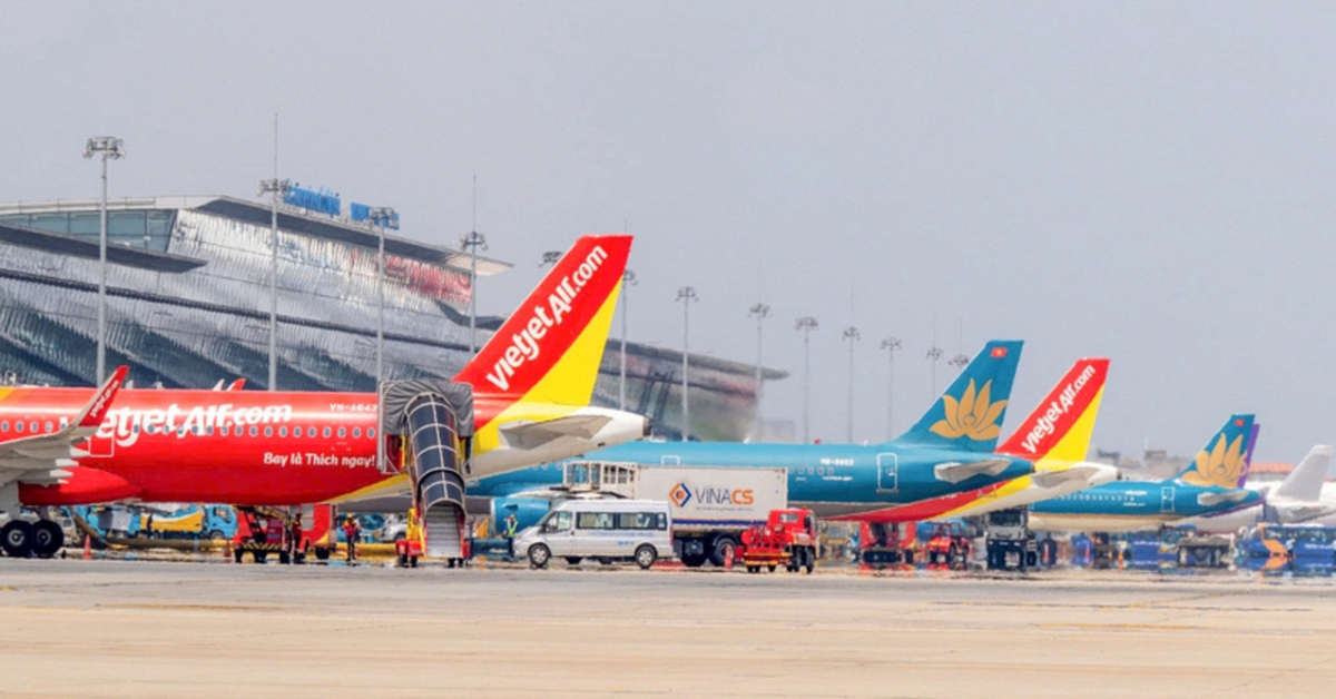 Tin vui cho người đi du lịch hè 2026: Vé máy bay và tàu hỏa đồng loạt giảm giá