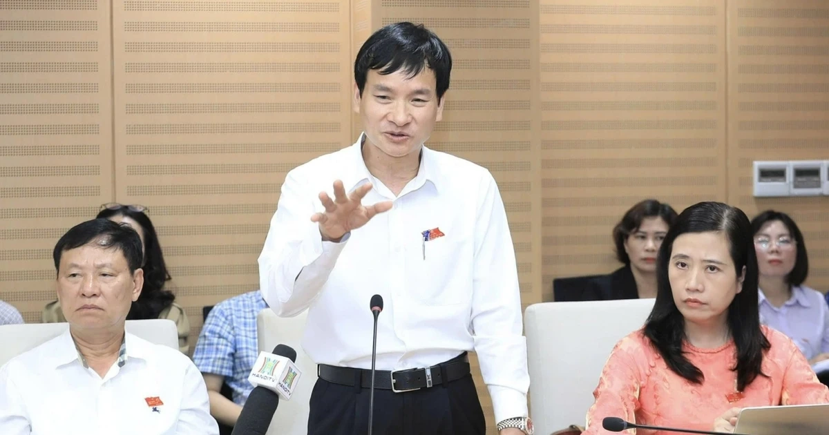 Bí thư xã ở Hà Nội đề xuất mua cho mỗi trưởng thôn một chiếc xe đạp để đi thăm hỏi bà con