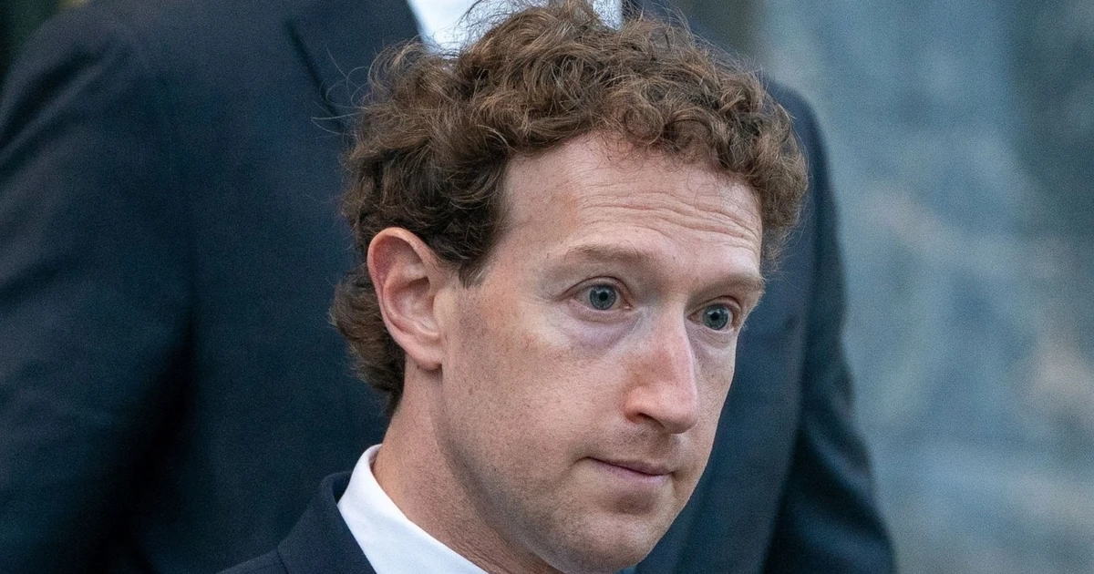 Facebook sập toàn cầu, Mark Zuckerberg "bốc hơi...