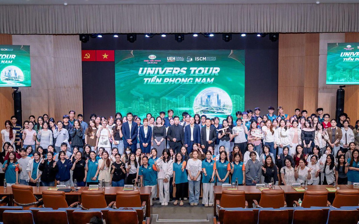 Univers Tour Tiền Phong Nam kết nối sinh viên TPHCM với xu hướng phát triển bền vững