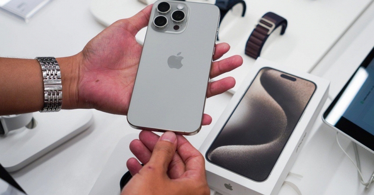 3 chiếc iPhone cũ rớt giá cực mạnh đáng mua nhất hiện nay