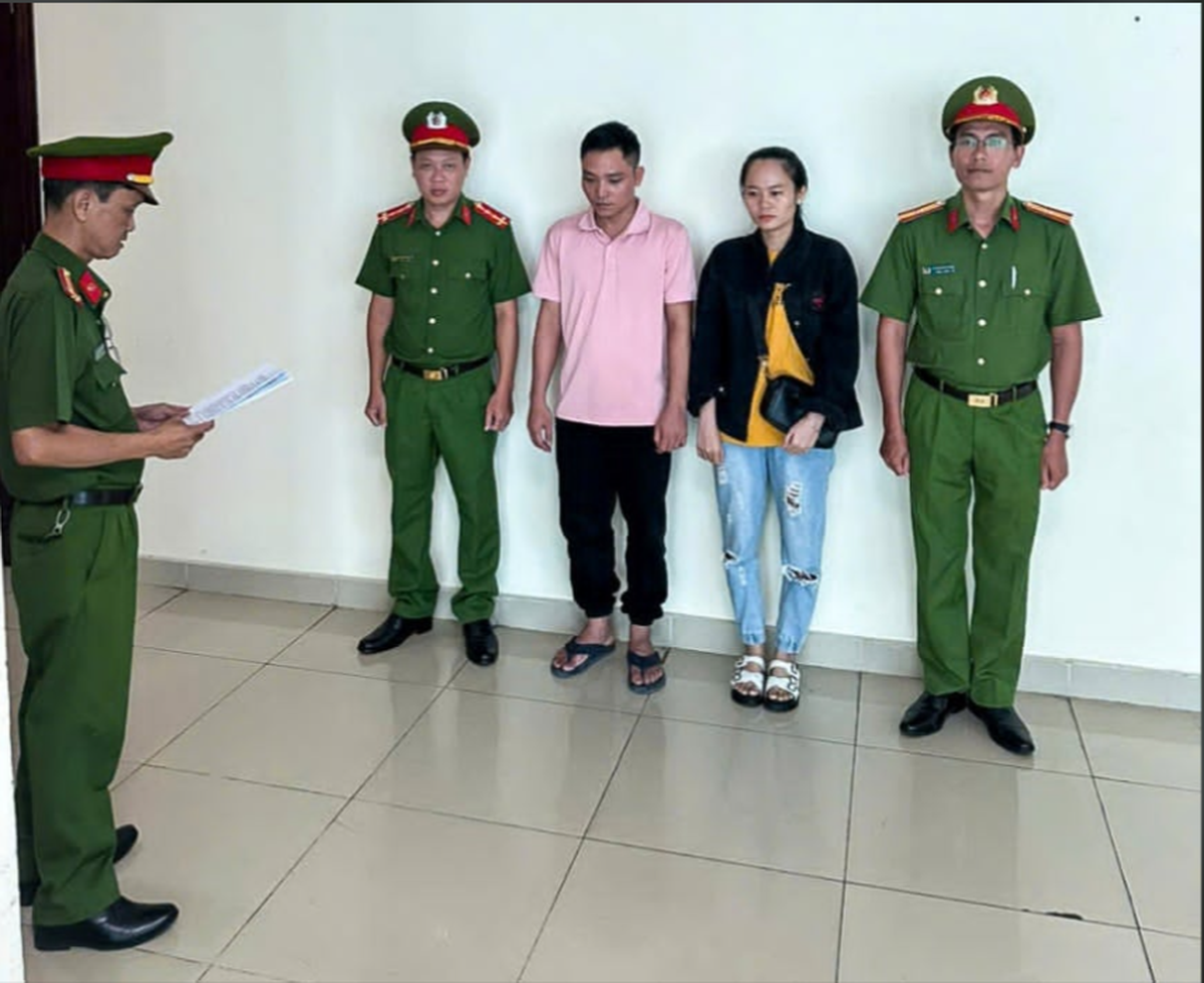 Khám xét khẩn cấp 2 địa điểm, khởi tố chủ hộ kinh doanh Trần Thị Triệu SN 1993