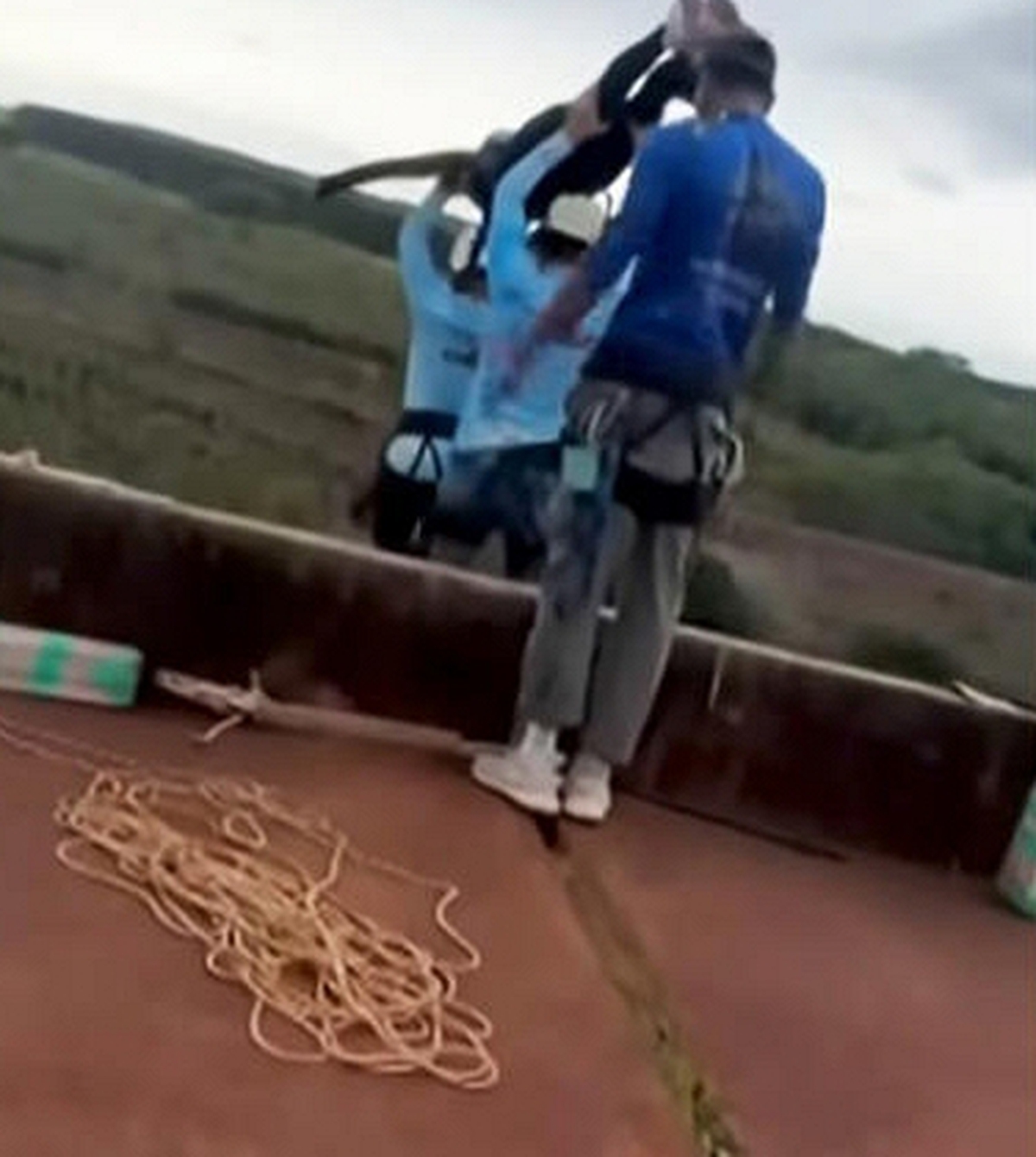 Brazil: Tắc trách quên gắn dây an toàn, nhân viên vận hành Bungee khiến nữ du khách 21 tuổi chết tức tưởi