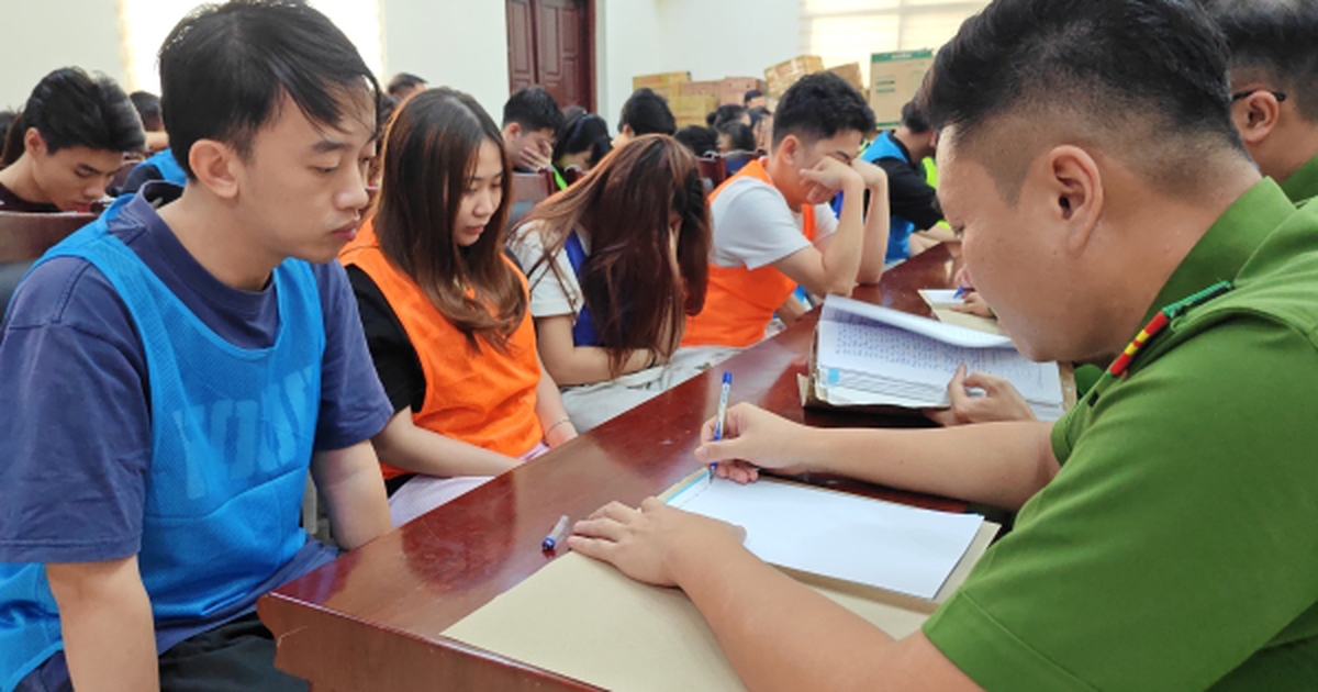 "Đại án sở hữu kỳ nghỉ": Khởi tố 194 bị can, dò...