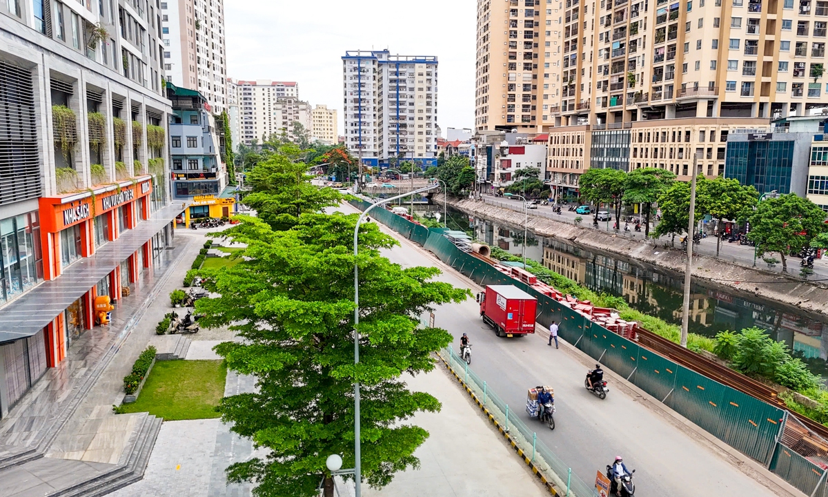 Diện mạo mới của tuyến đường từng bị ví như "ruộng cày" ở Hà Nội