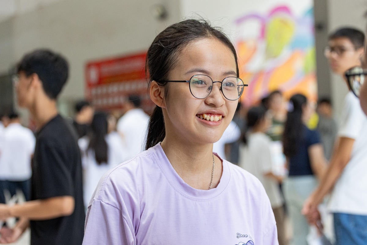 Điểm chuẩn chuyên Hà Nội 2026: Lộ diện những lớ...