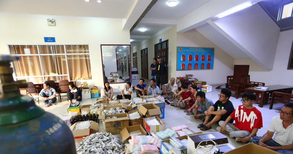 Đánh sập xưởng sản xuất dụng cụ phục vụ sử dụng ma túy quy mô khủng