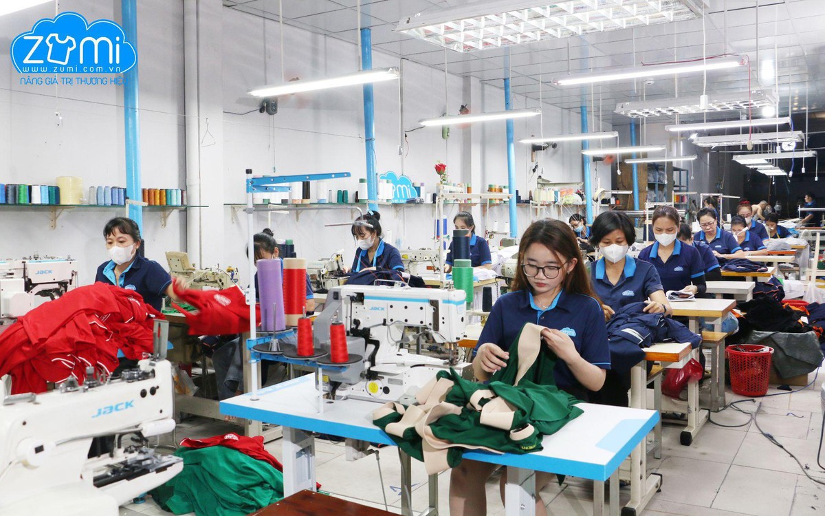 Đồng phục Zumi mở rộng quy mô sau hơn một thập kỷ phát triển