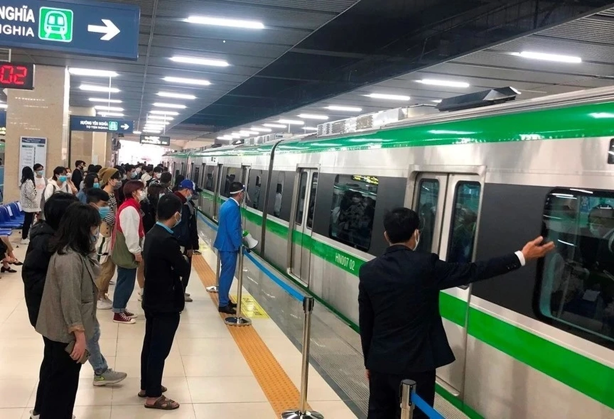 Hà Nội yêu cầu làm rõ việc Công ty Trí Đức chậm trả lương nhân viên bảo vệ tại ga metro