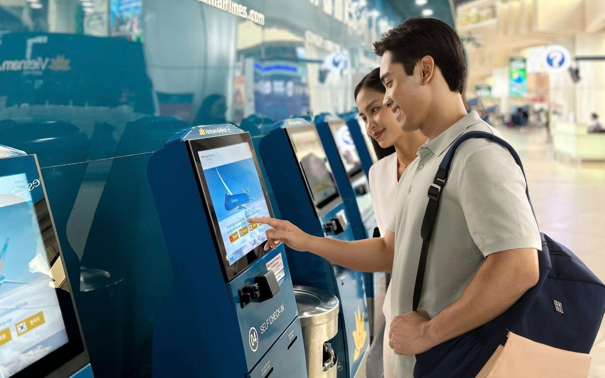 Lượng khách tăng cao dịp hè, Vietnam Airlines G...