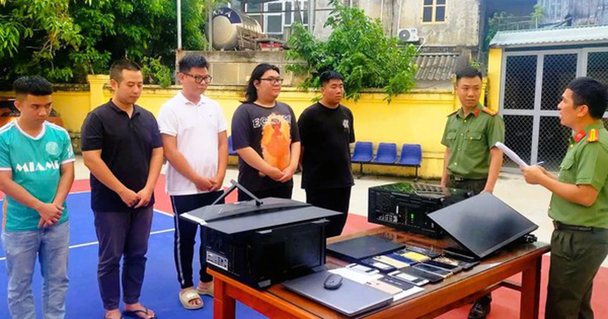 Dùng phần mềm tinh vi vượt qua bảo mật sinh trắc học mua bán trái phép 1.000 tài khoản ngân hàng