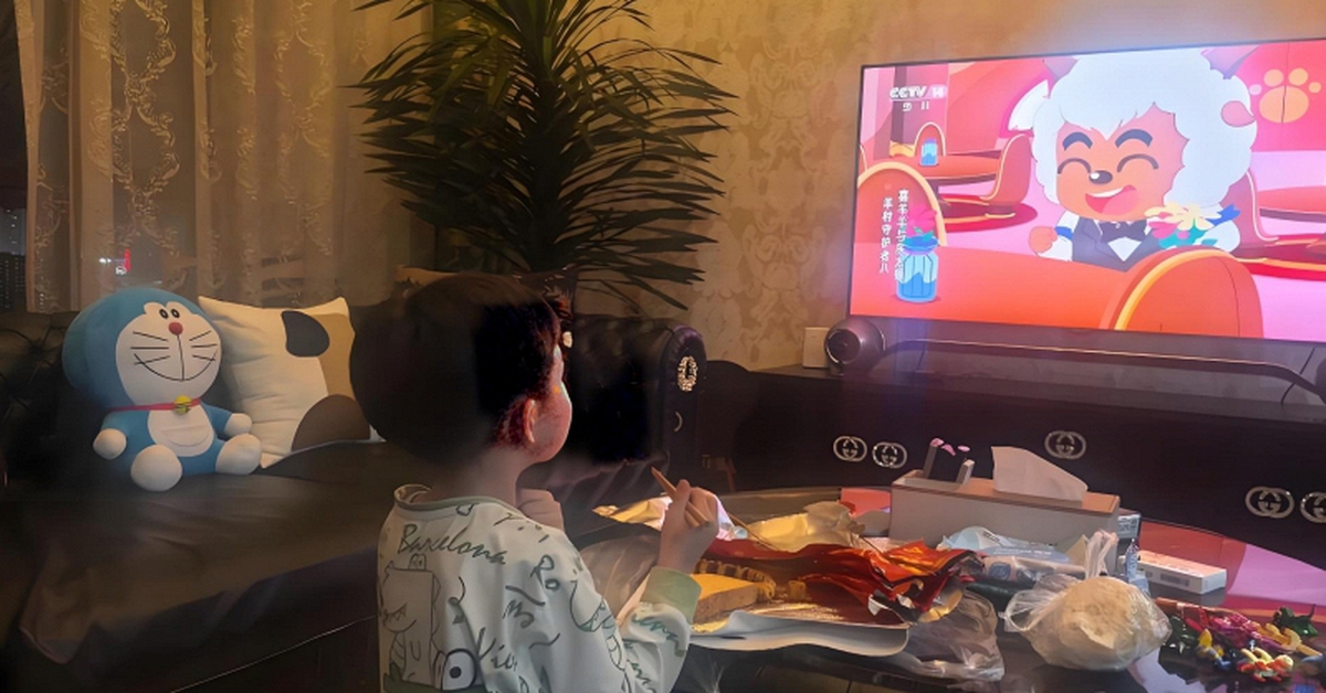 Trẻ dưới 3 tuổi xem TV nhiều và xem TV ít, chỉ cần sau 7 tuổi sẽ thấy sự khác biệt một trời một vực