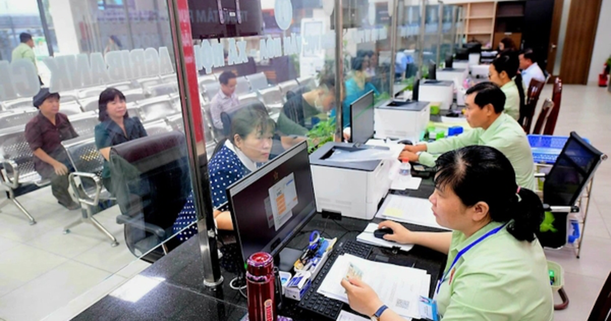 Vụ "yêu cầu cụ 97 tuổi đến phường làm thủ tục": Phó Thủ tướng yêu cầu rà soát, đơn giản hóa thủ tục hành chính