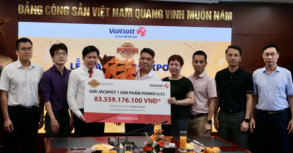 Người trúng Jackpot 83 tỷ đồng không đeo mặt nạ: "Ước mơ trúng Vietlott một lần để công khai danh tính"