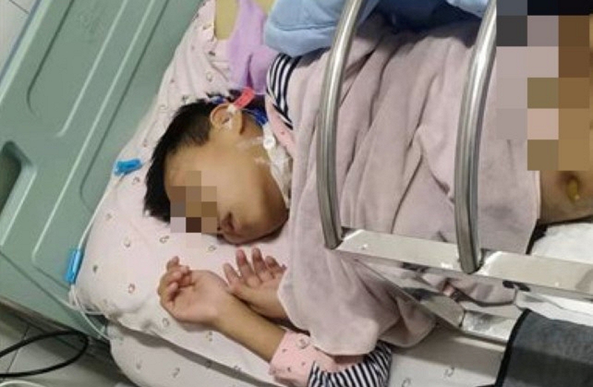 1 học sinh lớp 5 vào thẳng phòng cấp cứu sau khi uống loại nước người lớn cực mê, cứ mệt hay buồn ngủ là mua uống