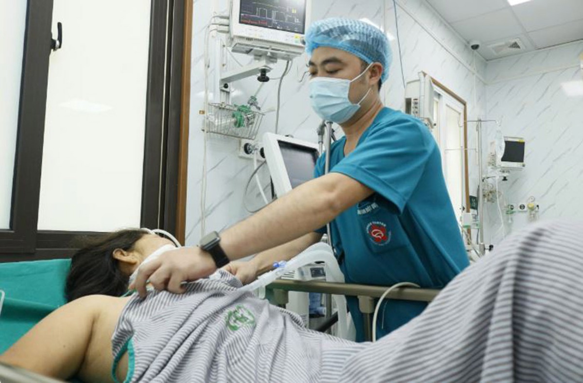 Vì sao nguy cơ đột quỵ tăng cao ngày nắng nóng?