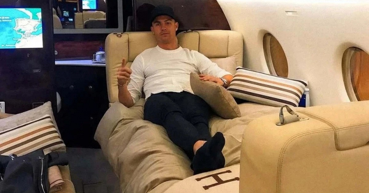 Bên trong chuyên cơ 2100 tỷ đưa Ronaldo về nhà sau World Cup 2026