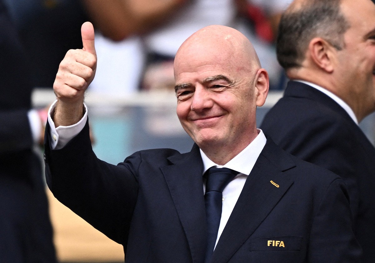 Chủ tịch FIFA xác nhận ý tưởng sốc, bóng đá Việ...