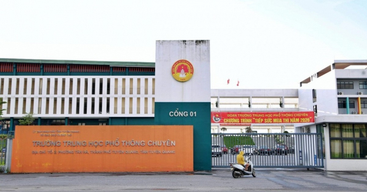 Nóng: Khởi tố thêm 15 bị can trong vụ điểm toán cao bất thường ở Tuyên Quang