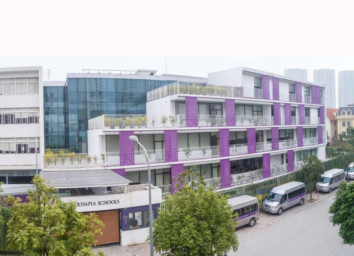 1 trường phổ thông ở Hà Nội cho học sinh “du học Mỹ” trước khi tốt nghiệp, ra trường có cơ hội sở hữu trong tay 2 tấm bằng