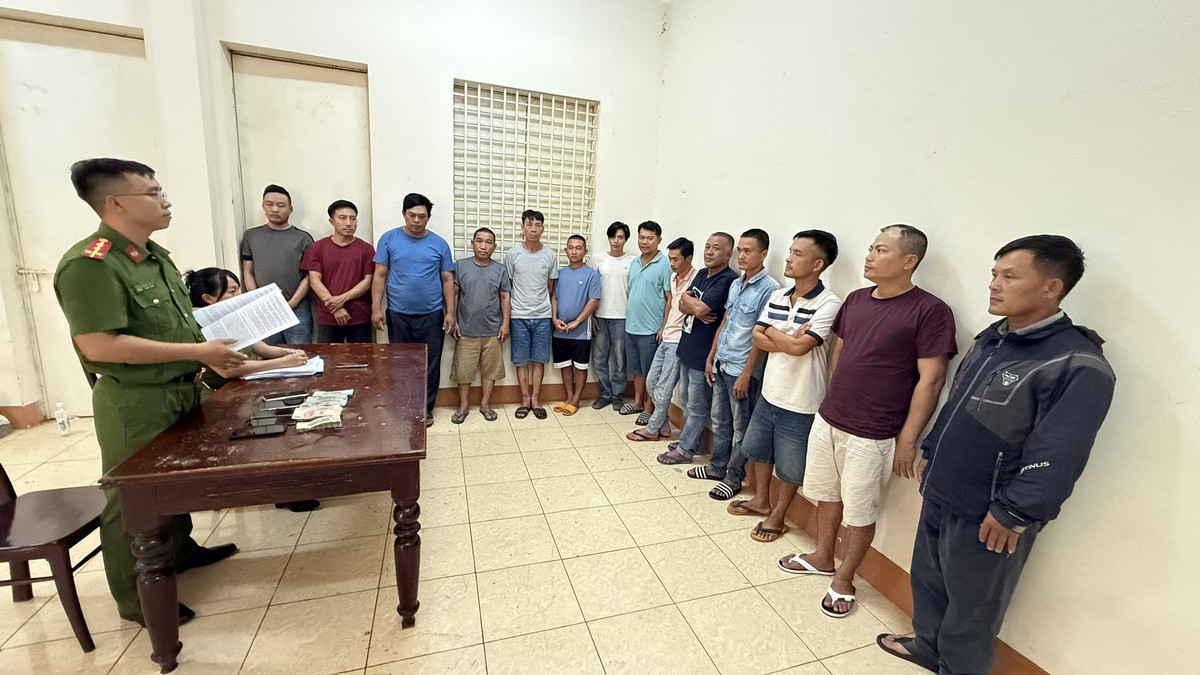 Khám xét nhiều địa điểm trải dọc 3 tỉnh thành, bắt Võ Văn Toàn 30 tuổi và 24 người liên quan 200 tỷ đồng