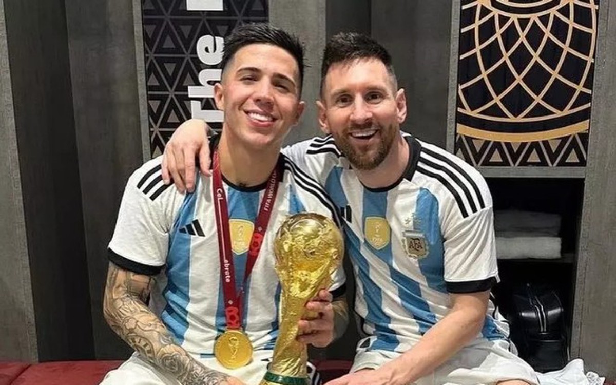 Hé lộ bức thư Enzo Fernandez viết cho Messi các...