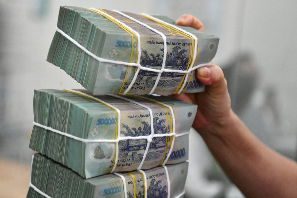 Lãi suất ngân hàng 17/7 tại MB, Sacombank, HDBank, Agribank, Vietcombank, BIDV, VietinBank,...
