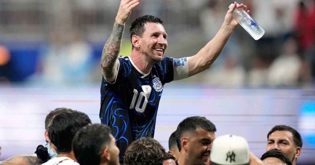 Tổng thống Argentina từ chối đến sân xem chung ...