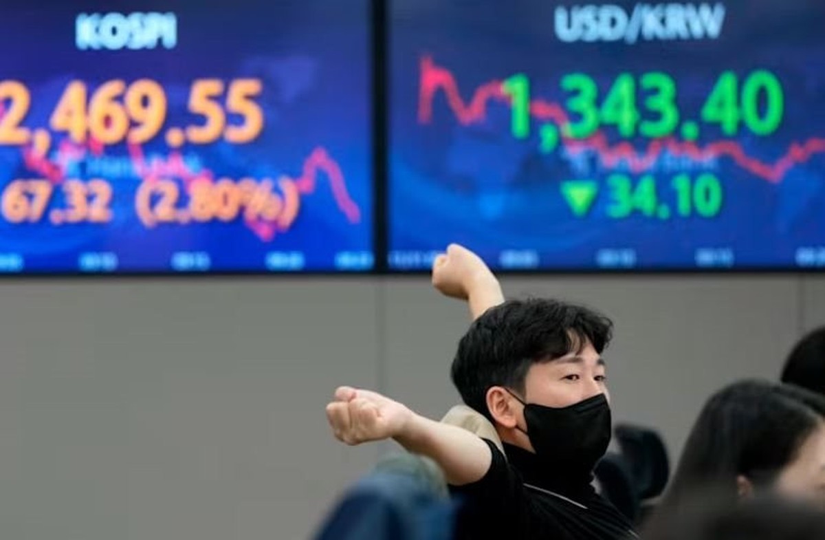 1,2 triệu tài khoản chứng khoán Hàn Quốc bị cal...