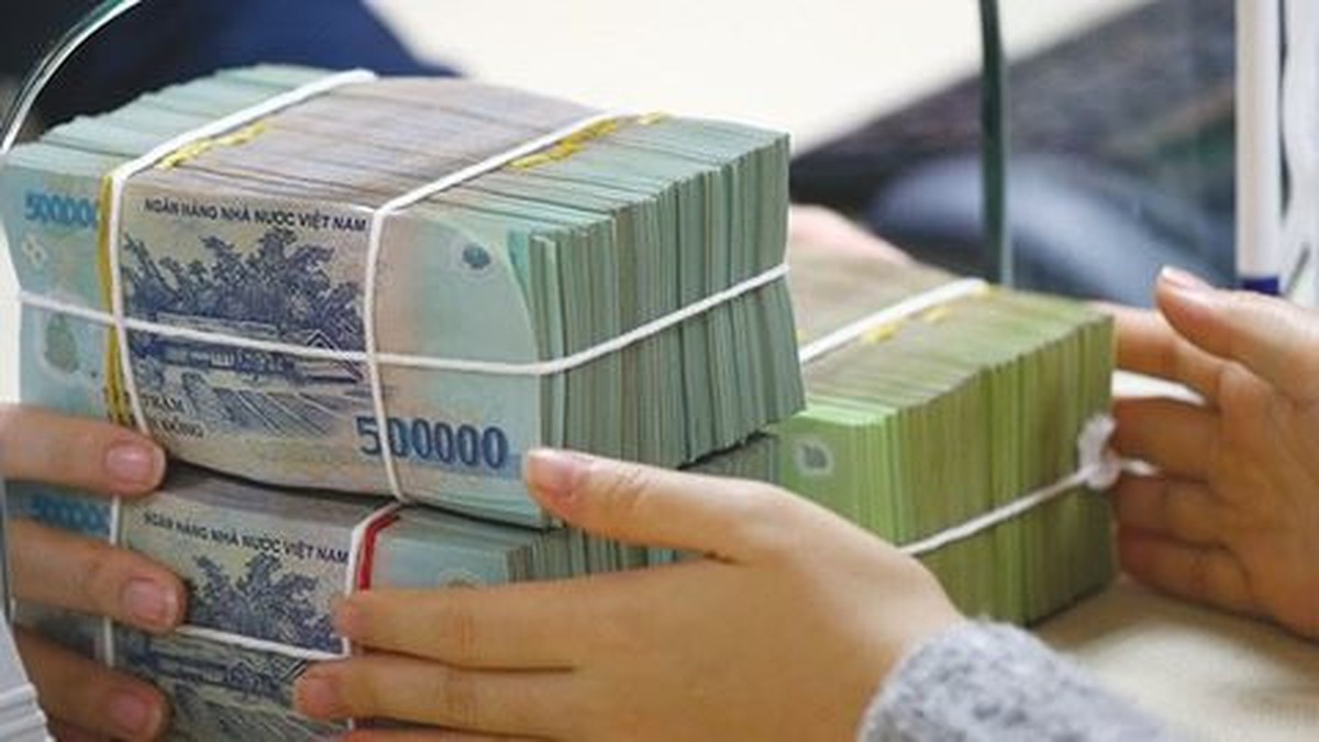 Có 3 tỷ nhàn rỗi gửi Vietcombank, Agribank, BIDV, VietinBank: Mỗi tháng nhận được bao nhiêu tiền lãi?