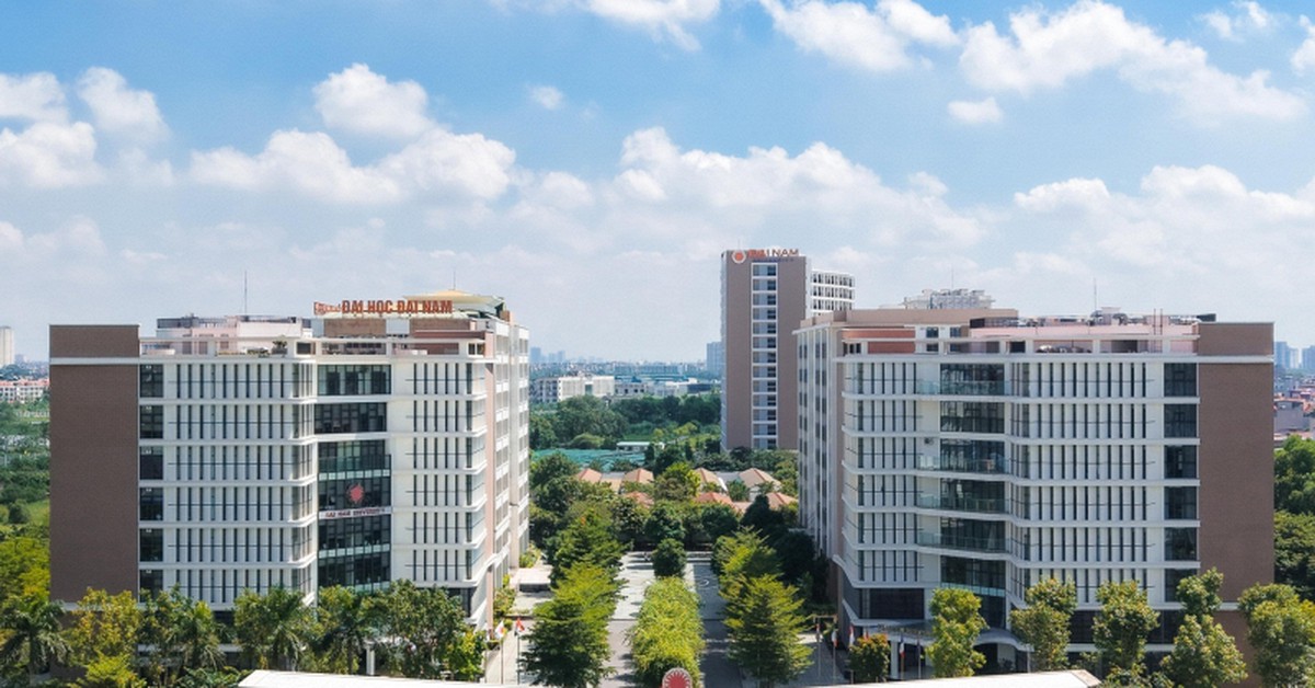 1 trường đại học cấp học bổng cho sinh viên có bố, mẹ, anh, chị ruột làm trong ngành giáo dục và lực lượng quân đội, công an