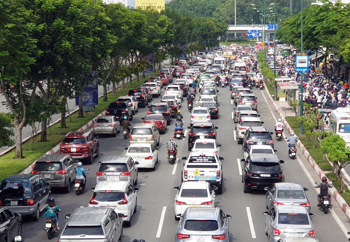 Tất cả người dân có ô tô chú ý quy định quan trọng về bảo hiểm bắt buộc