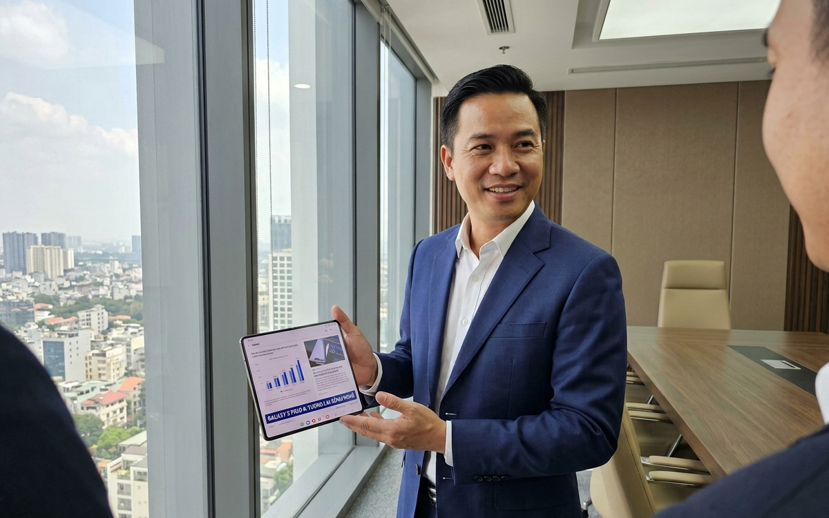 Bỏ hơn 50 triệu mua Galaxy Z Fold 8 Ultra: Doanh nhân đang đầu tư vào thứ tài sản quý hơn tiền