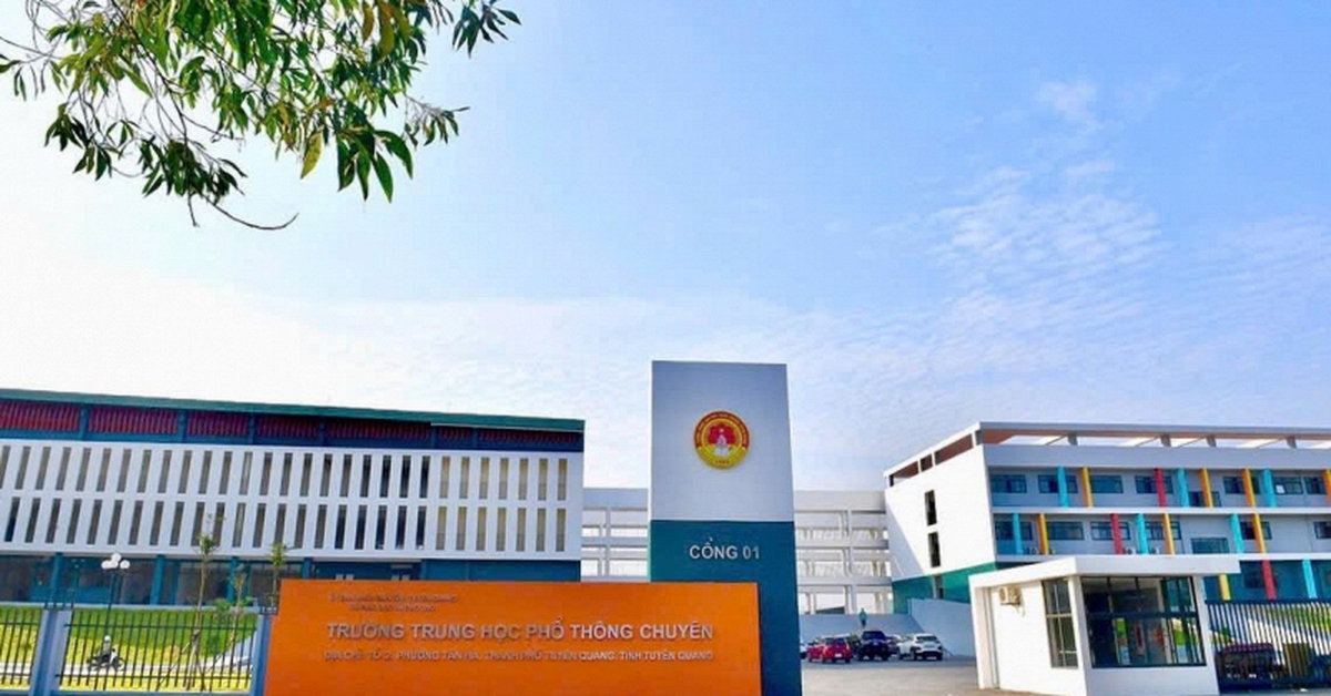 Công an vào cuộc vụ trường THPT ở Tuyên Quang có 147 điểm 10 Toán tốt nghiệp: Hiệu trưởng nói gì?