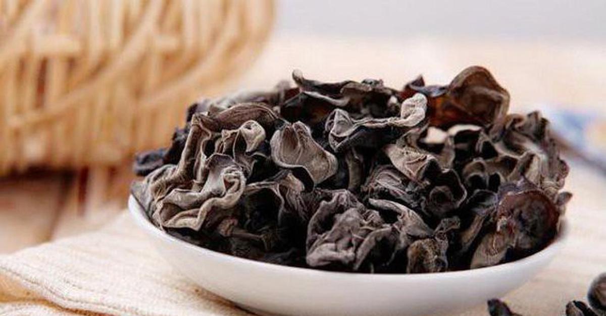 Thực phẩm quen thuộc gia đình nào cũng có: Bác sĩ cảnh báo đừng ngâm quá lâu vì sẽ sinh 1 độc tố, WHO lo ngại ngộ độc và tử vong
