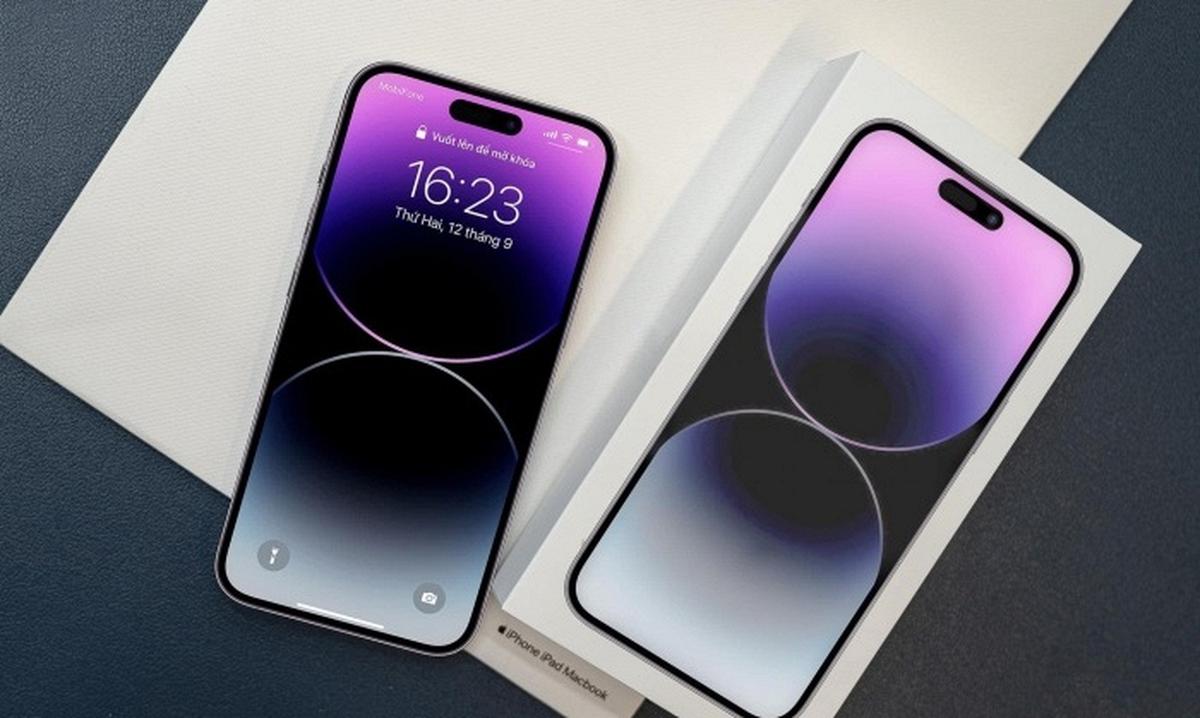 2 chiếc iPhone cũ đang giảm giá mạnh nhất lúc này