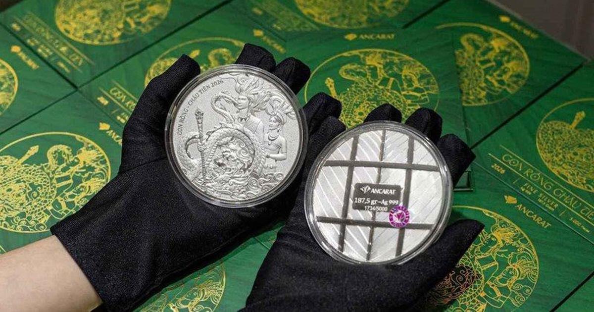 Sau 2 phiên tăng liên tiếp, giá bạc hôm nay thế nào?