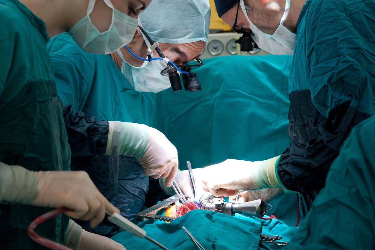 Đi nội soi quên tắt ghi âm, phát hiện bị bác sĩ nói xấu, bệnh nhân được bồi thường 11 tỷ đồng sau đó