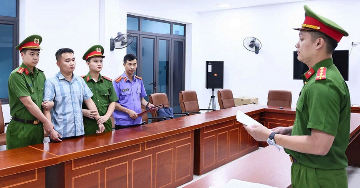Danh tính nam giáo viên Trường THPT Chuyên Tuyên Quang bị Công an giữ người trong trường hợp khẩn cấp