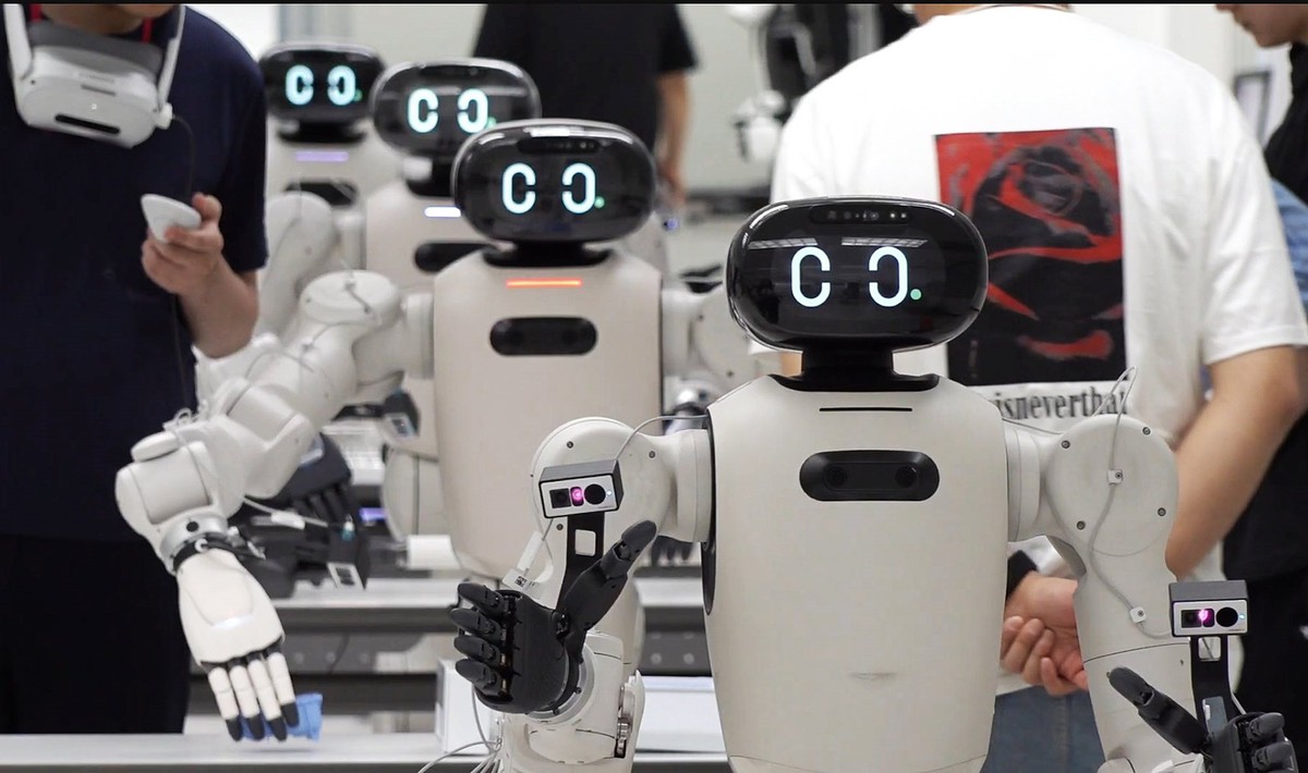 LG lập trung tâm robot do CEO trực tiếp điều hà...