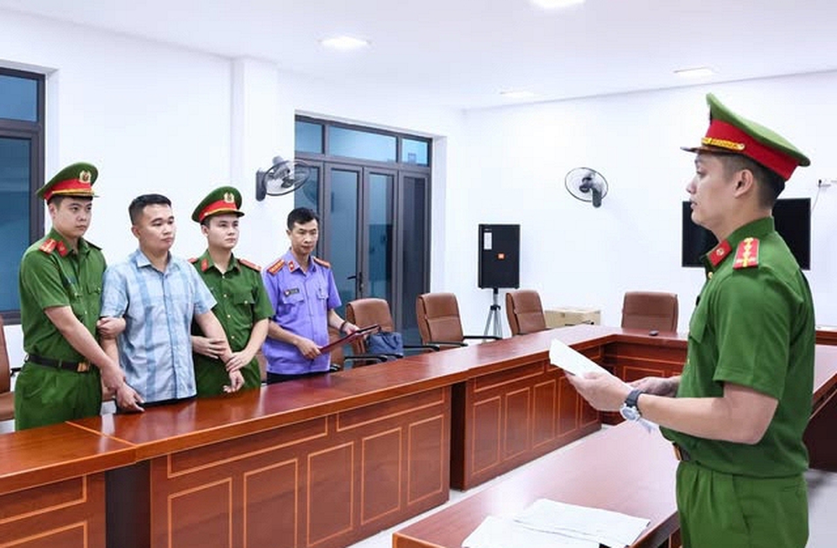 Bắt khẩn cấp một giáo viên trong vụ điểm thi to...