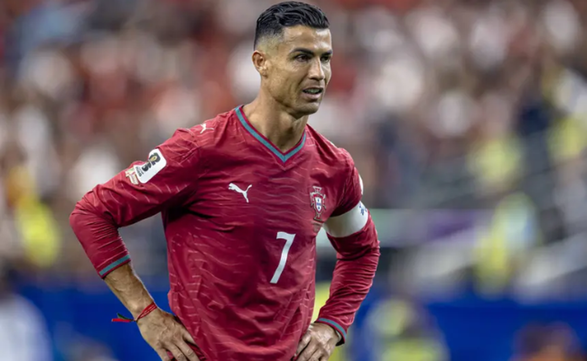 Ronaldo: "Trước khi có Ronaldo, Bồ Đào Nha không có danh hiệu nào. Vô địch EURO với tôi có giá trị ngang World Cup"