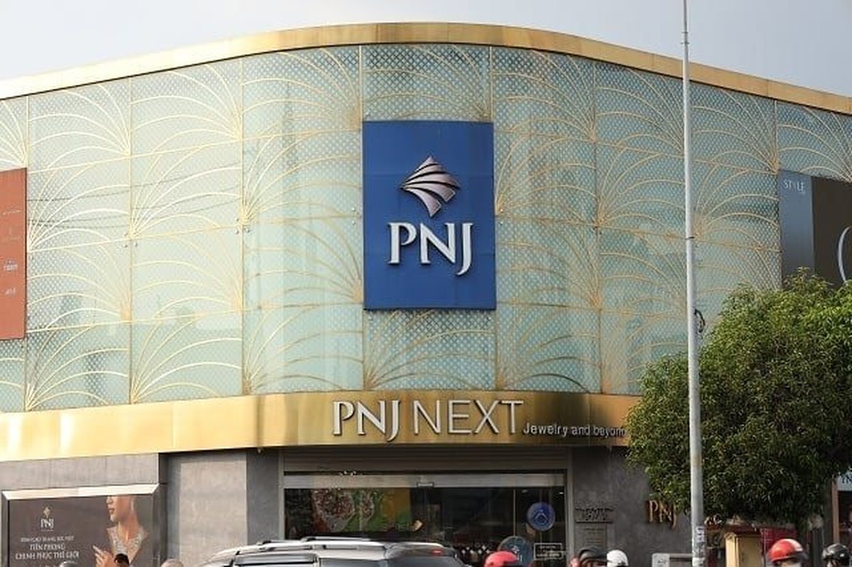 PNJ chính thức rớt khỏi nhóm DN tỷ USD, gia đìn...
