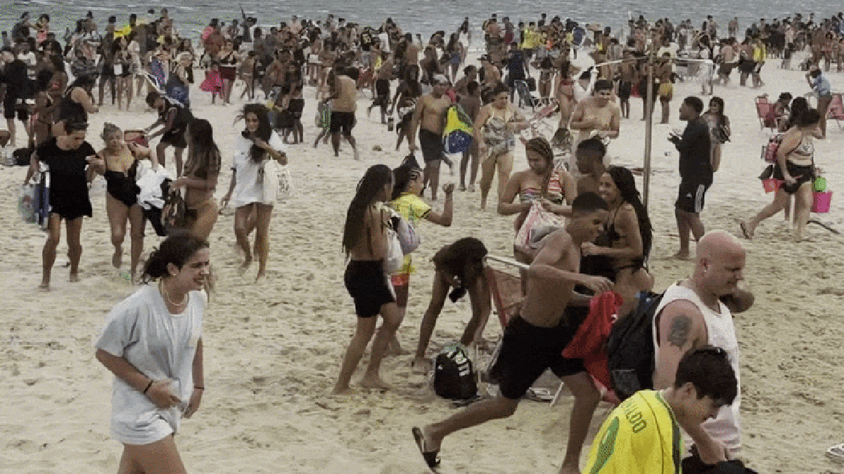 Cảnh tượng kinh hoàng ghi nhận tại một bãi biển Brazil
